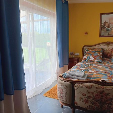 Chez Vladimir Hotel Criquebeuf-en-Caux Екстериор снимка